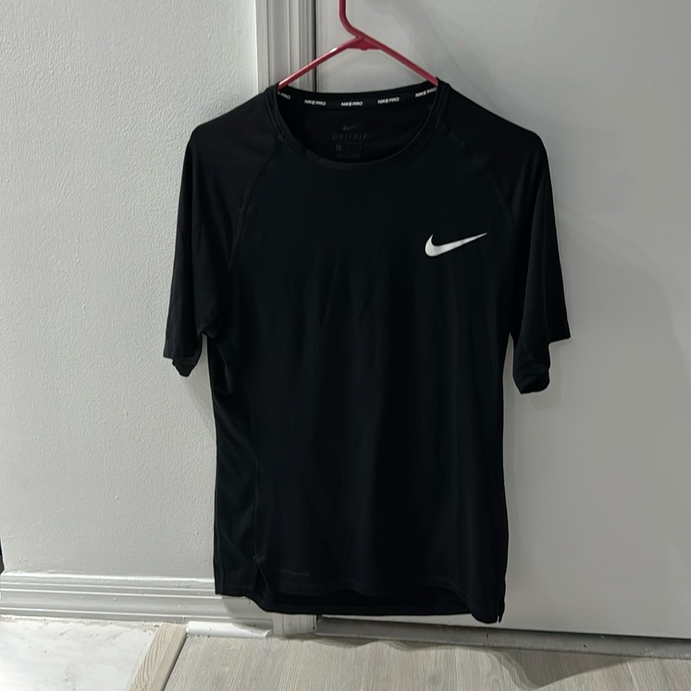Nike Dry Fit Short Sleeve Shirt, color black, size L